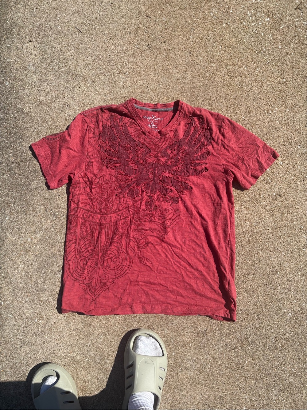 Marc Eckō 2000s red v neck tee